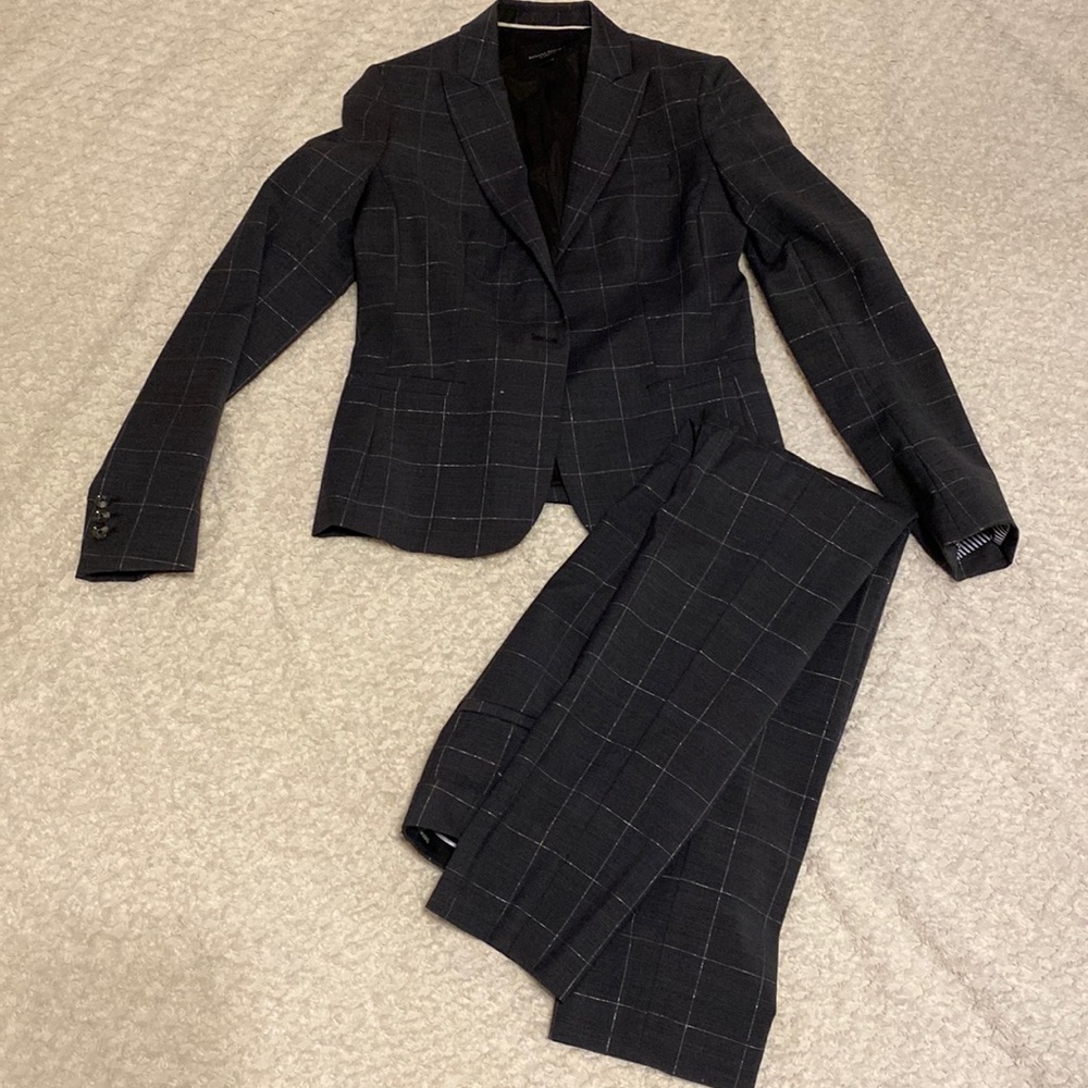Banana Republic Suit